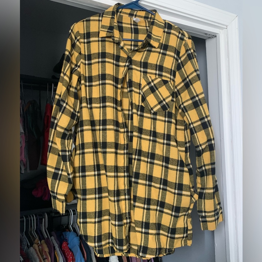Yellow and black XL Flanel